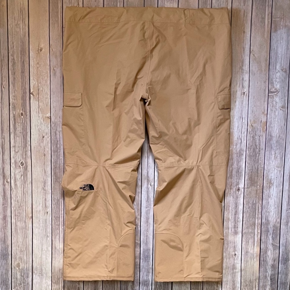 The North Face Men’s Freedom Bib Winter Ski Waterproof Pants - Picture 11 of 14